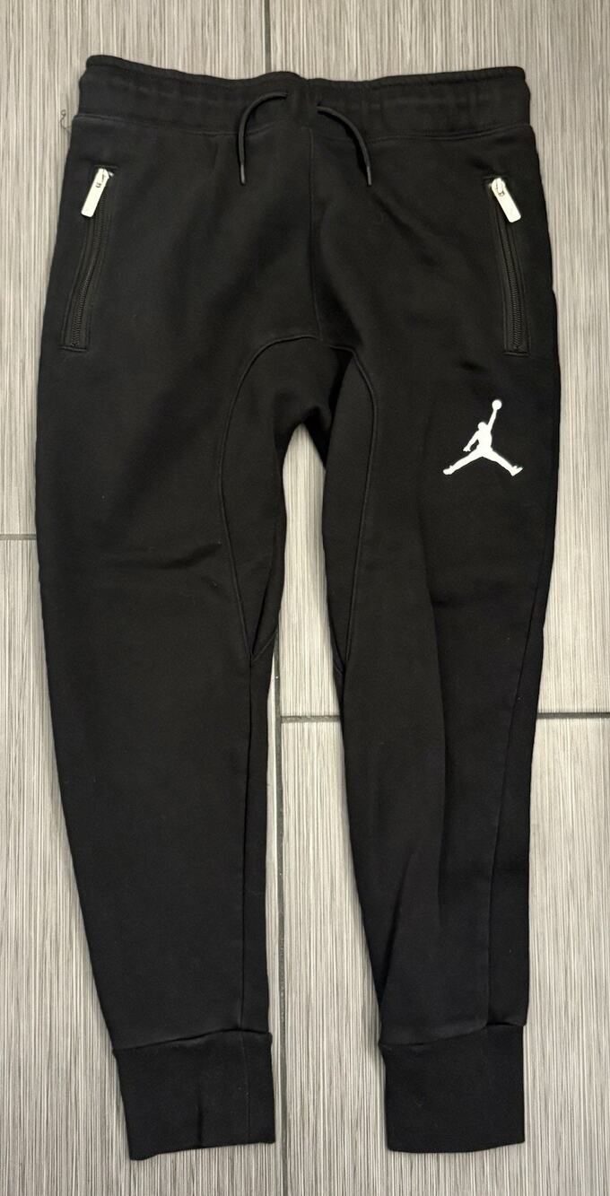 Nike Jordan Jumpman Black Sweatpants Joggers Boys Size Large (12/13 Years)